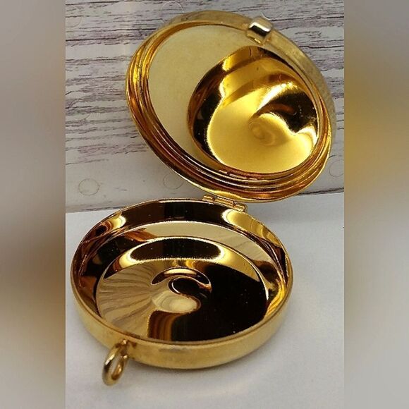 Pyx Holy Communion Brass Pewter Peace Dove - Picture 9 of 13